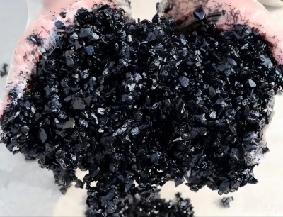 海西沥青冷补料（沥青砂）的优势特点与施工流程解析